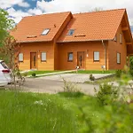 펜션 Kari 하셀펠데