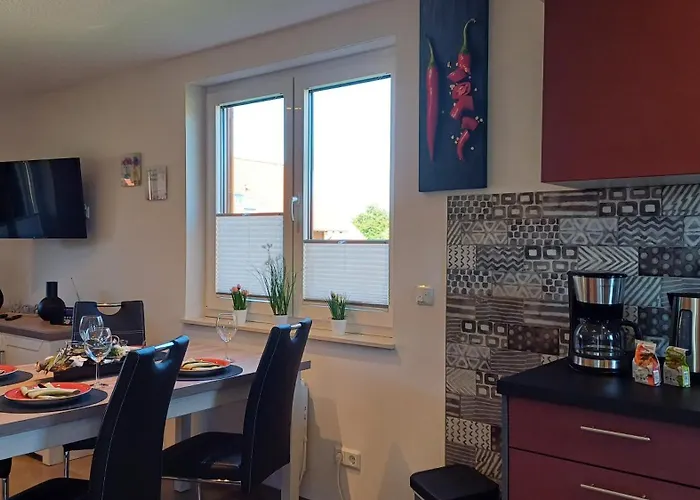 Kari * هاسلفيلد